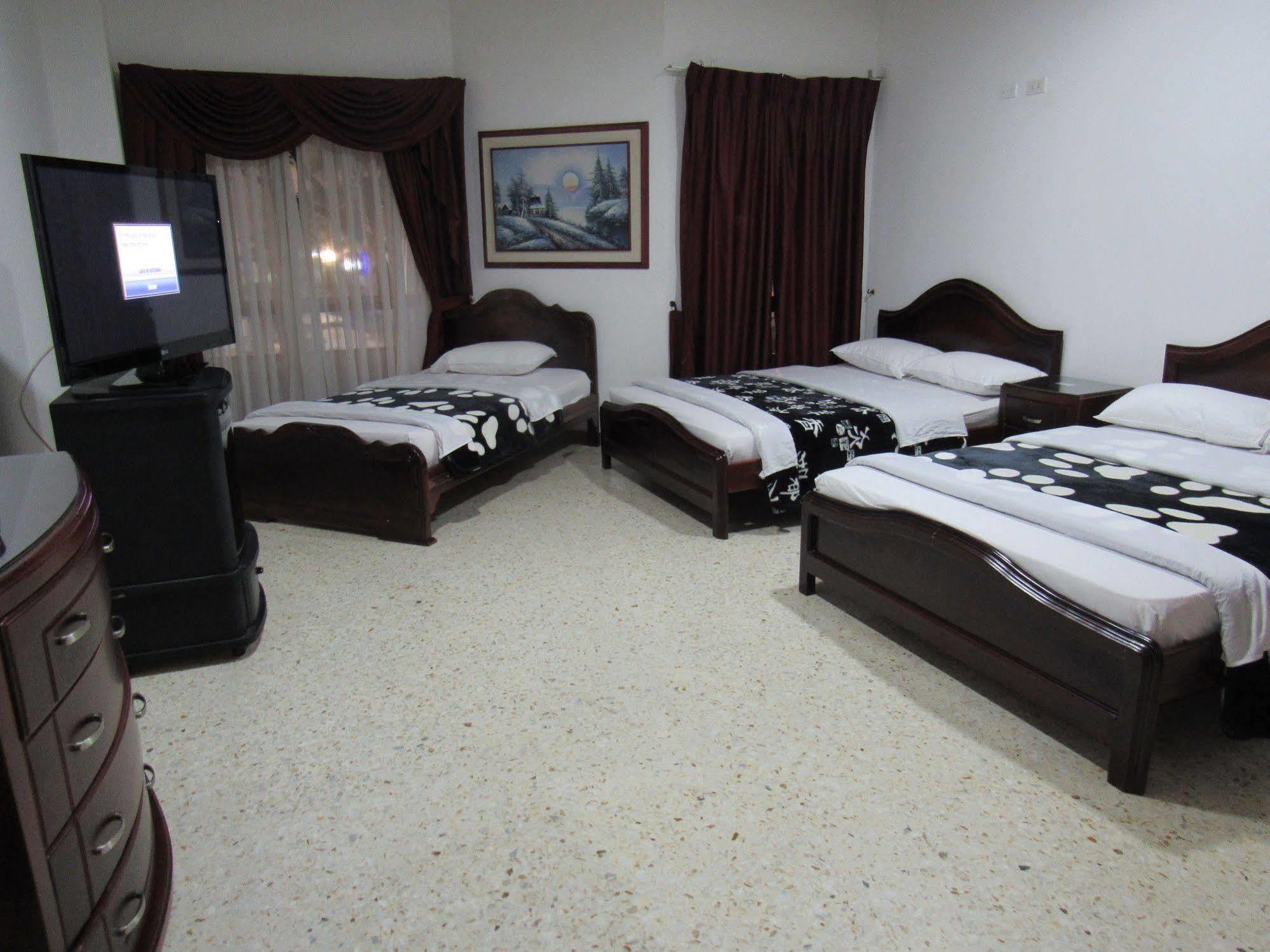 Hotel Ejecutivo Pereira Bagian luar foto