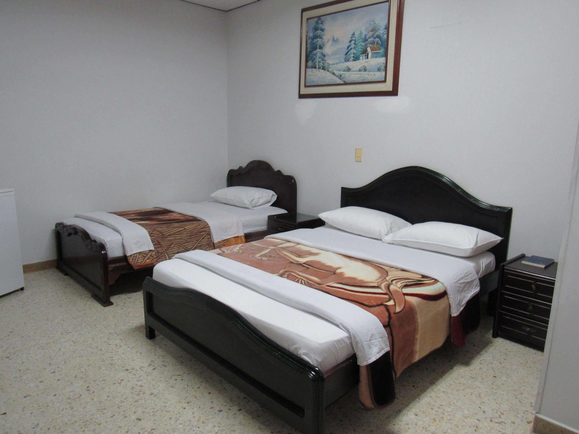 Hotel Ejecutivo Pereira Bagian luar foto
