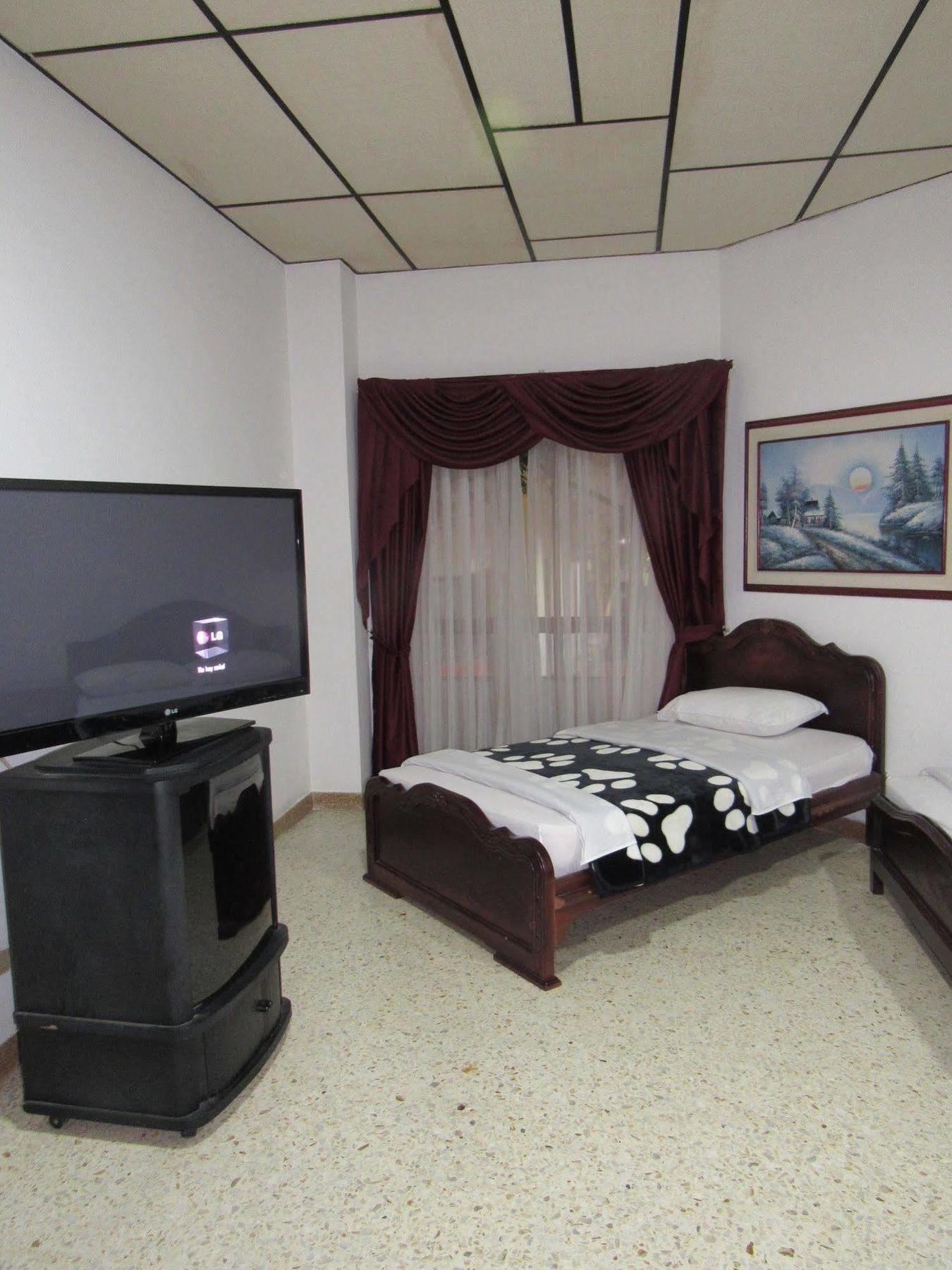 Hotel Ejecutivo Pereira Bagian luar foto