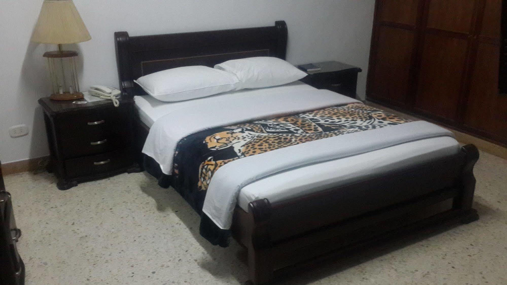 Hotel Ejecutivo Pereira Bagian luar foto